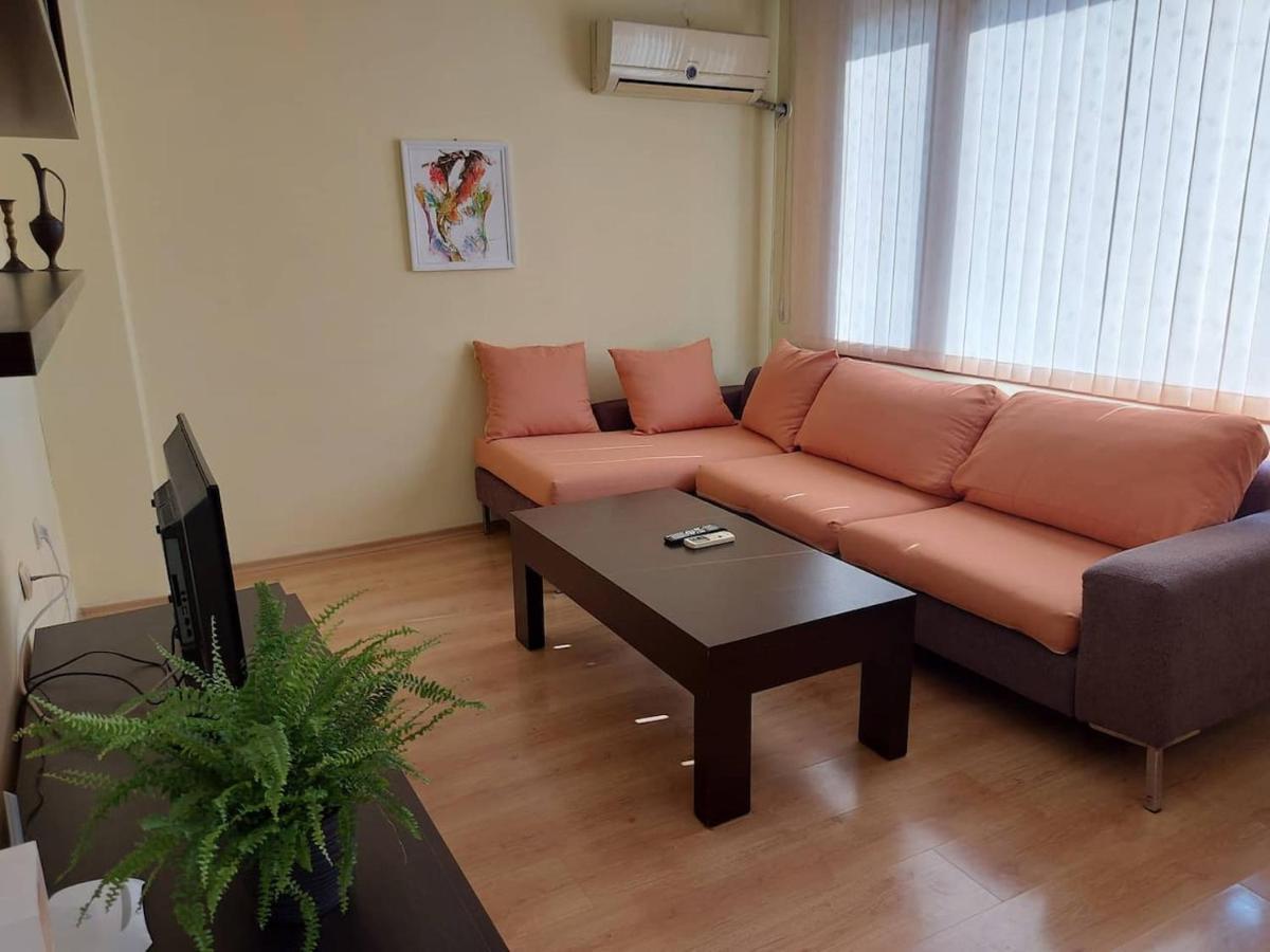 The Terrace Apartment Stara Zagora Buitenkant foto